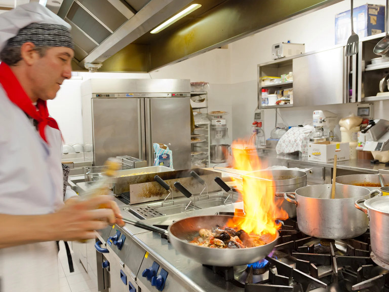 media.Hotel-Lina_gallery_cucina3